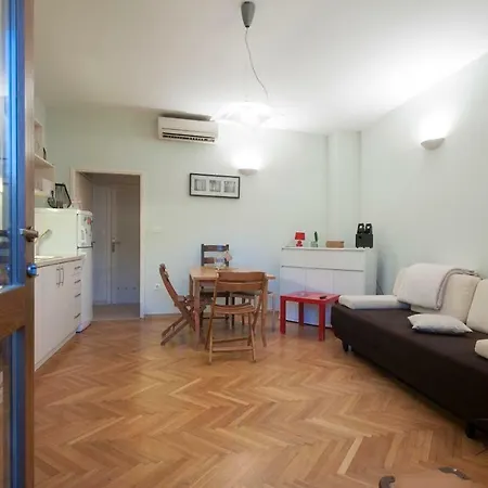 Sunny Apartment